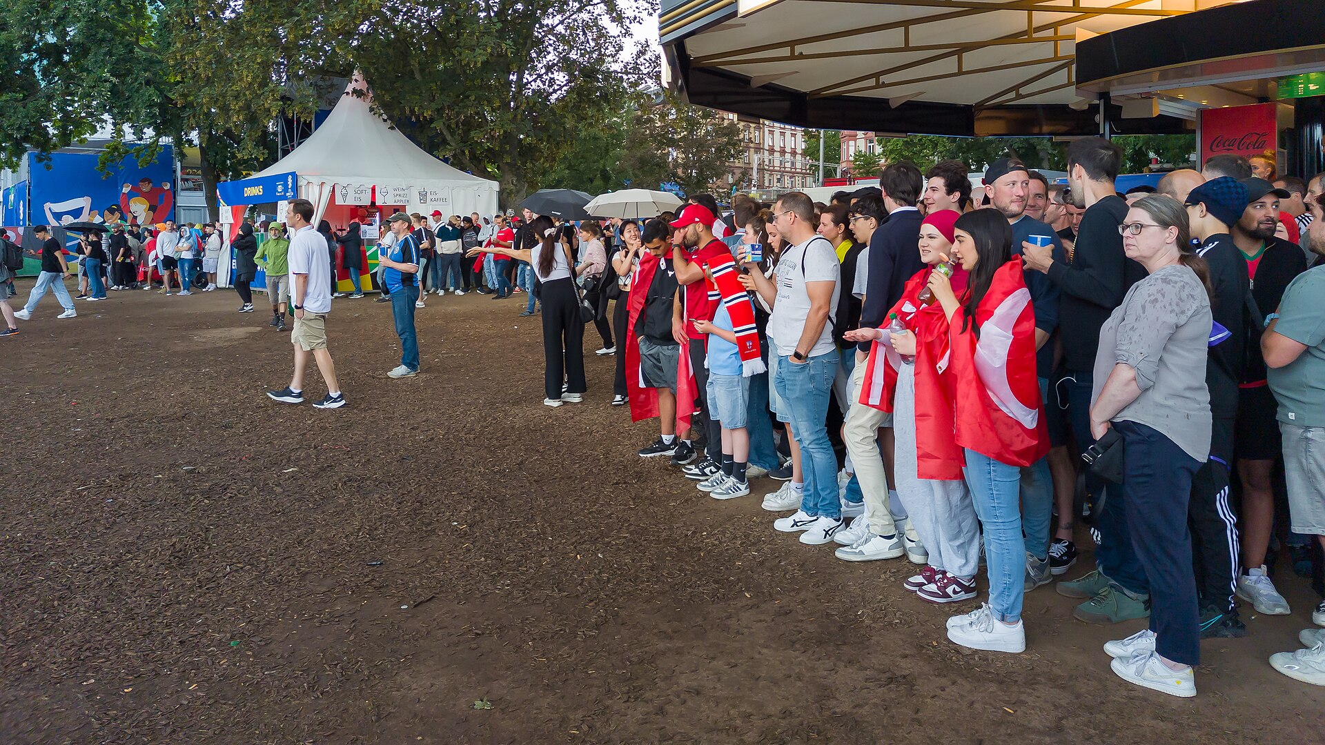 开奖安排 · 尊彩网9388 App 界面示意